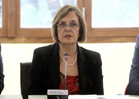 Ζορμπά: «Δεν πουλιούνται τα μουσεία μας»