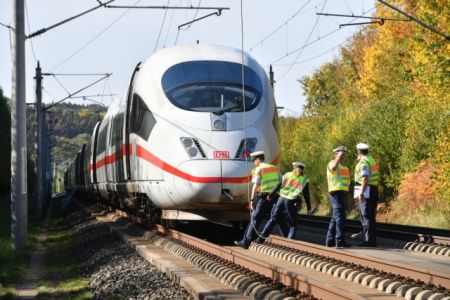Πυρκαγιά σε τρένο υψηλής ταχύτητας στη Γερμανία