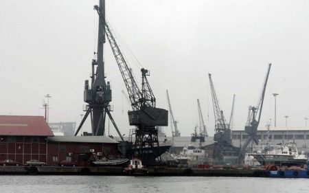 Θεσσαλονίκη: Εντάσεις προκάλεσε τελετή παράδοσης κτιρίων του ΟΛΘ στον Δήμο