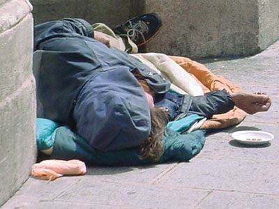 Ουγγρικός νόμος απαγορεύσει στους άστεγους να κοιμούνται στο δρόμο