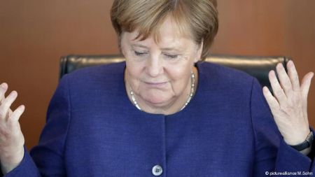 DW : Κρίνεται το πολιτικό μέλλον της Μέρκελ;