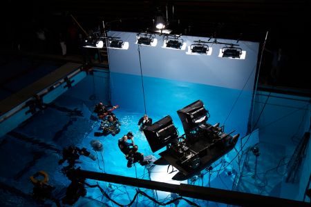 Ο Daniel Craig πρωταγωνιστεί στη νέα διαφημιστική καμπάνια της OMEGA