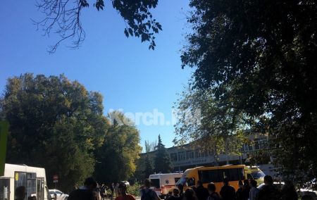 Δέκα νεκροί και δεκάδες τραυματίες από έκρηξη αερίου σε Τεχνική Σχολή στην Κριμαία