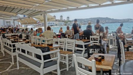 Stuttgarter Zeitung : «Οι Έλληνες στην παγίδα της μερικής απασχόλησης»