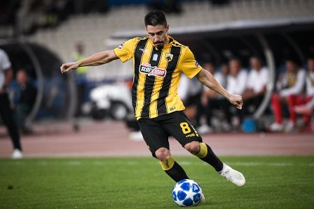 Παρακολουθεί τον Σιμόες η Μπέτις