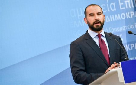 Τζανακόπουλος : Το τρένο της κυβέρνησης προχωρά, όποιος δυσφορεί να κατέβει