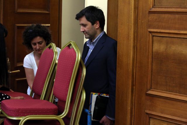 Αιχμές Κουτεντάκη προς Χουλιαράκη: Ο ισχυρισμός ότι το Γραφείο Προϋπολογισμού κάνει λάθος προϋποθέτει τεκμηρίωση