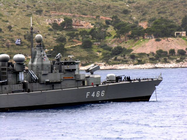 Η φρεγάτα «Νικηφόρος» παρακολουθεί το τουρκικό «Barbaros»