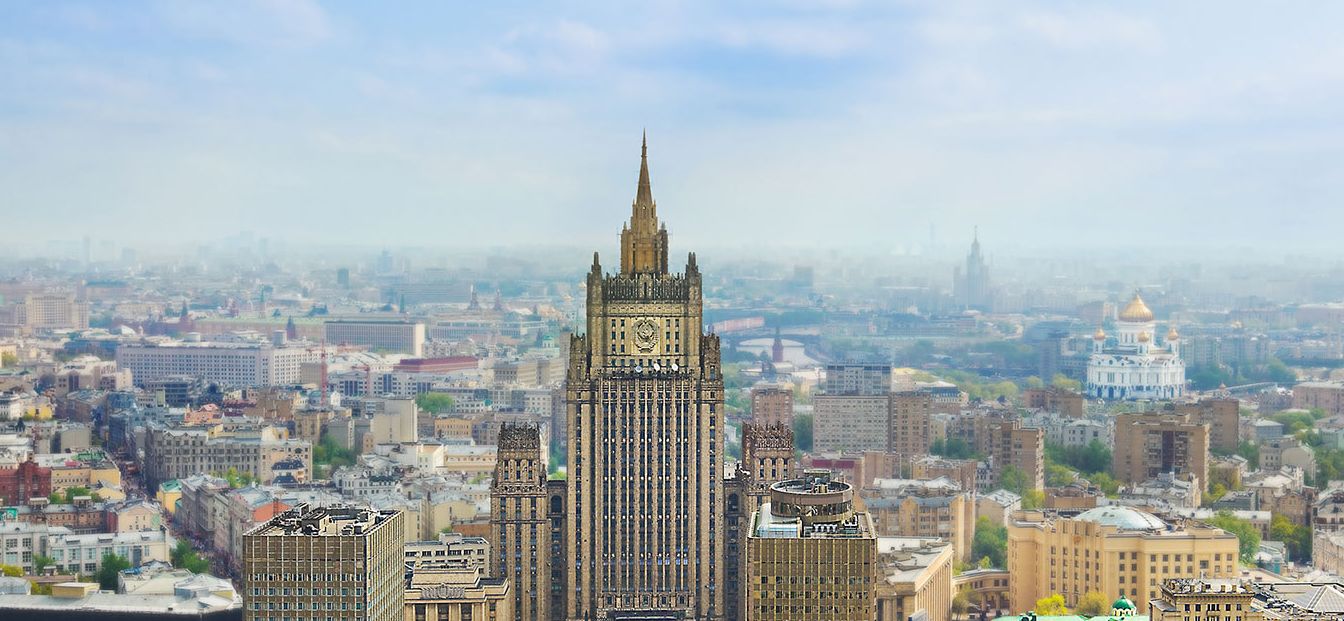 Ρωσία – ΥΠΕΞ: Χυδαία παρέμβαση ΗΠΑ και ΕΕ στην πΓΔΜ