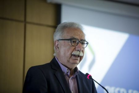 Γαβρόγλου : Δεν υπάρχει πάγωμα του Προεδρικού Διατάγματος για τους μουφτήδες.
