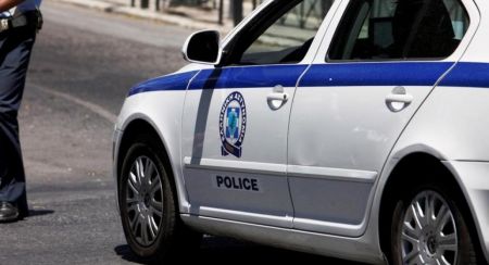 Συνελήφθη ο αστυνομικός που κρατούσαν όμηρο Πακιστανοί
