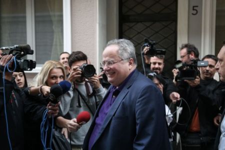 Πυρά Κοτζιά κατά Μαξίμου : Όποιος ρίχνει λάσπες έχει βρώμικα χέρια