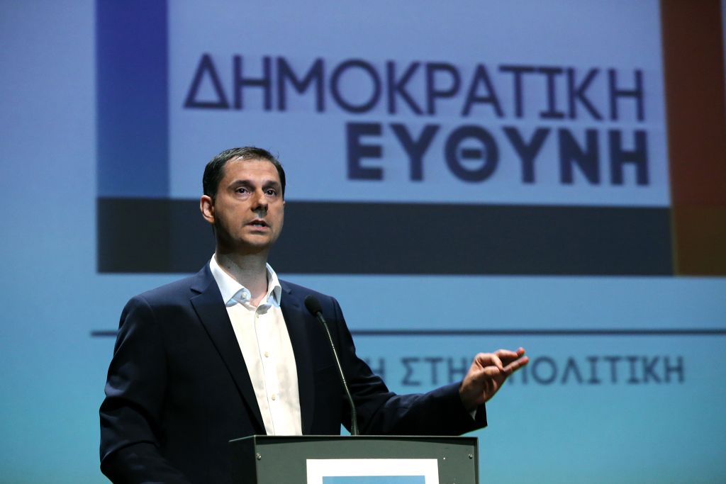 Χ. Θεοχάρης: Θα ψηφίσω τη συμφωνία των Πρεσπών αν γίνουν οι συνταγματικές αλλαγές