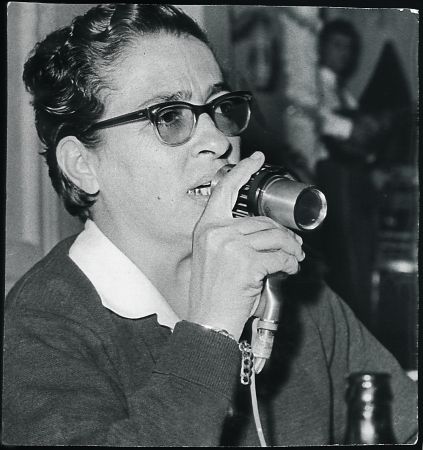 Δε λες κουβέντα. (1981)