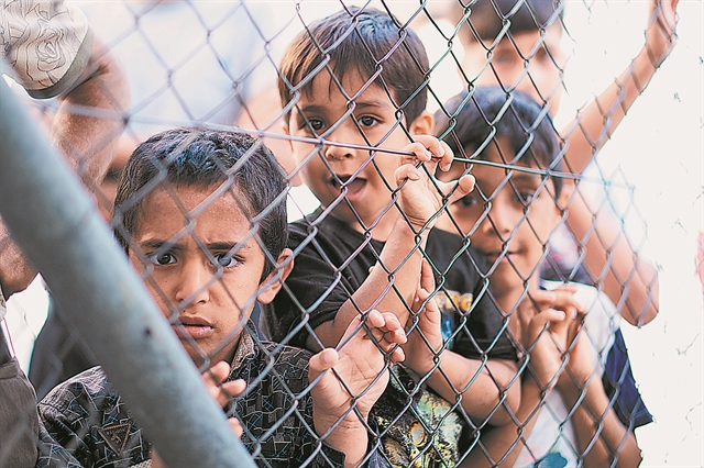 Δίχτυ προστασίας για τα ανήλικα προσφυγόπουλα