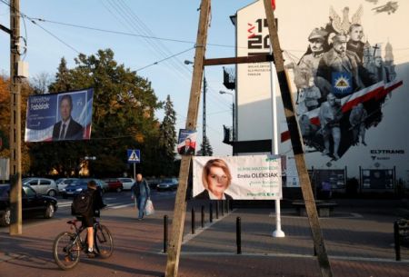 Κάλπες στην Πολωνία : Κρίσιμο τεστ για τα κόμματα οι περιφερειακές εκλογές