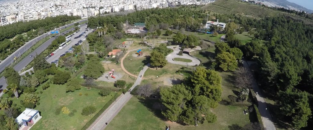 Κρεμάστηκε με καλώδιο από δέντρο στο άλσος Βεΐκου