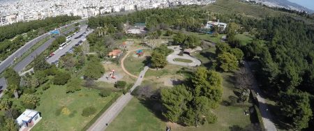 Κρεμάστηκε με καλώδιο από δέντρο στο άλσος Βεΐκου