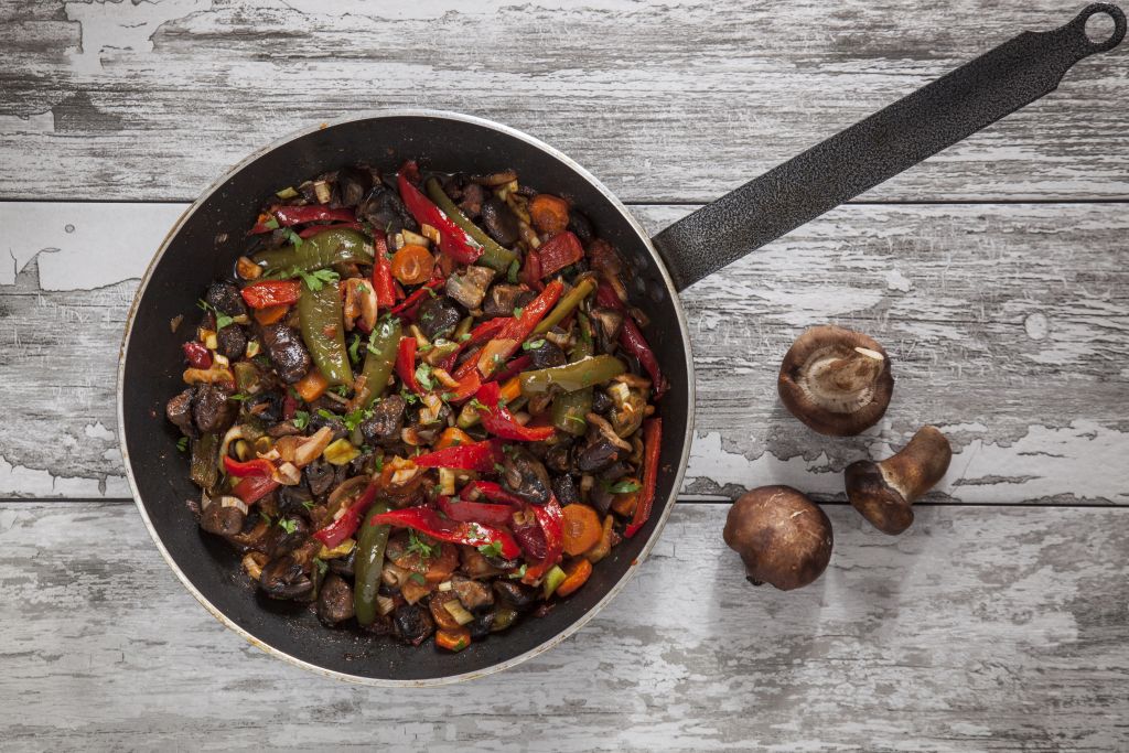 Vegan “σπετζοφάι” με μανιτάρια σιτάκε