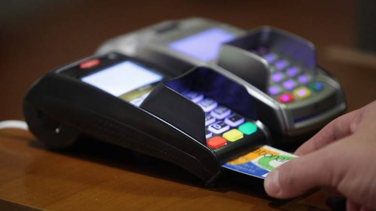 POS: ‘Εως τις 12 Δεκεμβρίου η δήλωση στη ΑΑΔΕ του επαγγελματικού τραπεζικού σας λογαριασμού