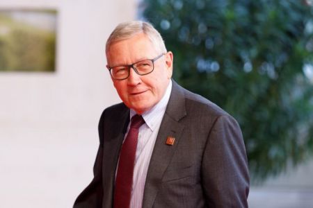 Regling: Fiscal space not sufficient to completely cancel pension cuts