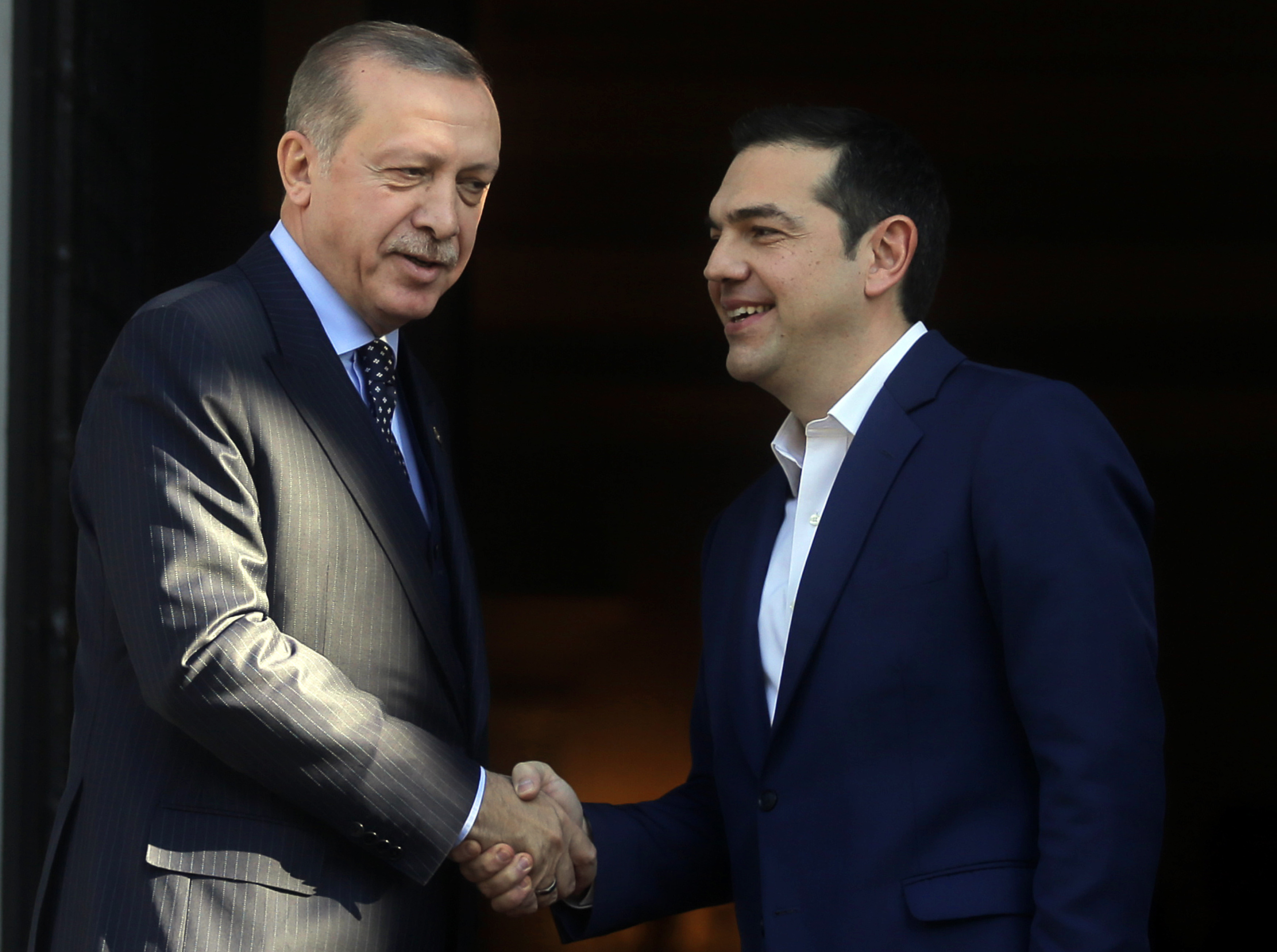 Τουρκικός Τύπος : «Όταν η Αγκυρα απείλησε, η Αθήνα υποχώρησε»