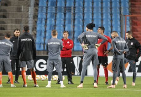 H 11άδα του Ολυμπιακού: Οκτώ αλλαγές, έκπληξη με Ναουέλ