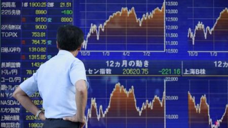 Το sell off στη Νέα Υόρκη παρασύρει το Τόκιο – Ανησυχία στις παγκόσμιες αγορές