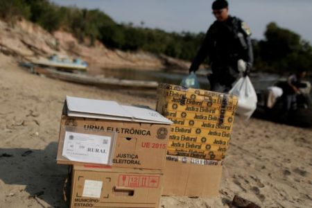 Βραζιλία: Μειώθηκε το προβάδισμα του Μπολσονάρου