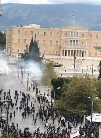 Μικροένταση στο μαθητικό συλλαλητήριο στο Σύνταγμα