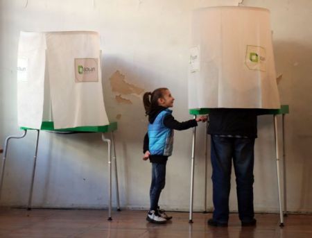 Γεωργία : Εως τις 2 Δεκεμβρίου ο β’ γύρος των εκλογών