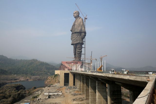 Ινδία : Ολοκληρώθηκε το μεγαλύτερο άγαλμα του κόσμου | tovima.gr