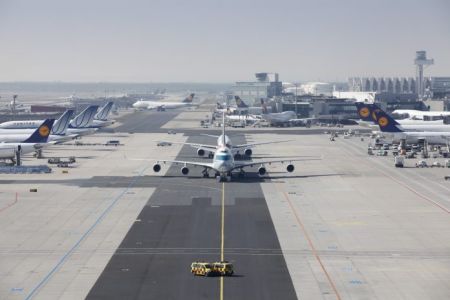 Δεύτερο κύμα ιδιωτικοποιήσεων αεροδρομίων και λιμανιών ετοιμάζει η κυβέρνηση