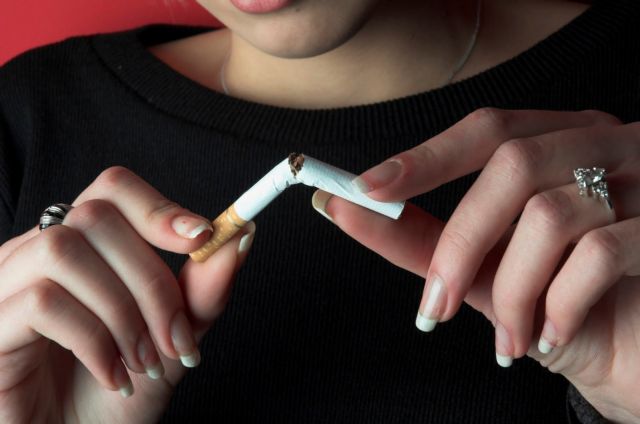Γαλλία: Μεταμόσχευσαν σε γυναίκα πνεύμονες από καπνίστρια και πέθανε από καρκίνο