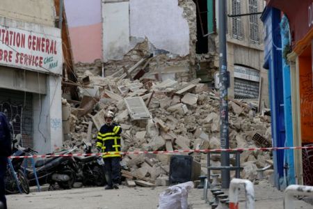 Επτά αγνοούμενοι από κατάρρευση κτιρίων στην Μασσαλία