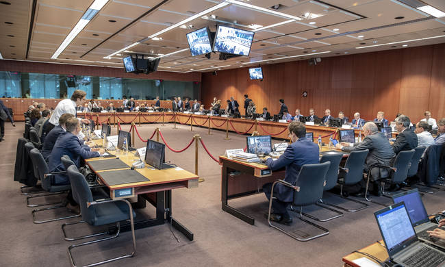 Eurogroup : Στο βασικό μενού η Ιταλία – Παρασκηνιακές διαβουλεύσεις για Ελλάδα και συντάξεις