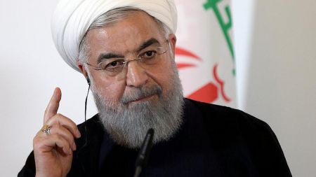 Σε ισχύ οι κυρώσεις ΗΠΑ σε Ιράν – Η Τεχεράνη θα συνεχίσει να πουλά πετρέλαιο, λέει ο Ροχανί