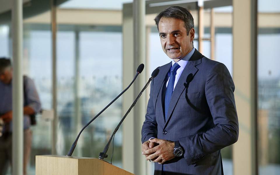 Μητσοτάκης: Δεν θα μπορούσε το υπ. Παιδείας να οργανώσει τις εκλογές των εκπαιδευτικών χωρίς να επηρεαστεί η σχολική λειτουργία;