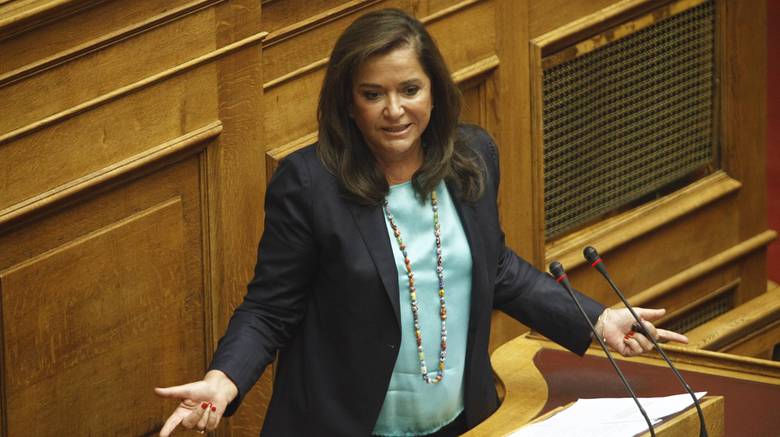 Μπακογιάννη : Η κυβέρνηση γκρεμίζει το τελευταίο καταφύγιο των υπερχρεωμένων νοικοκυριών