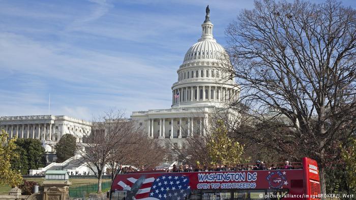 DW: Σε τι ελπίζει και για τι ανησυχεί η Γερμανία μετά τις ενδιάμεσες εκλογές των ΗΠΑ