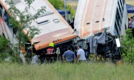 Τραγωδία στη Ζιμπάμπουε: Σύγκρουση δύο λεωφορείων – Τουλάχιστον 47 νεκροί