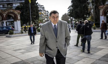 Ο «Κάϊν» ανέλαβε την ευθύνη για την κόκκινη μπογιά και τα τζάμια στο σπίτι του Προέδρου του ΛΑΟΣ