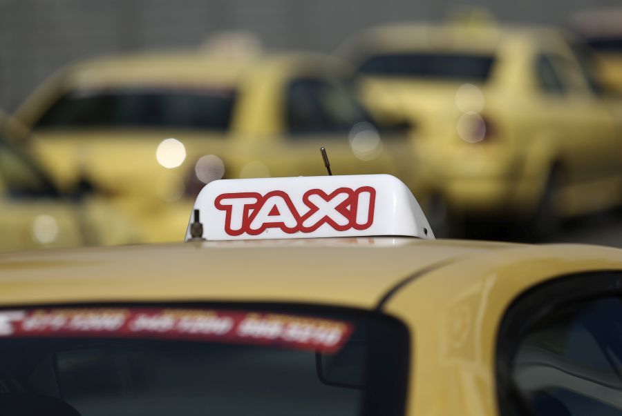 Συζητήθηκε η αγωγή της Taxibeat κατά του Θ. Λυμπερόπουλου