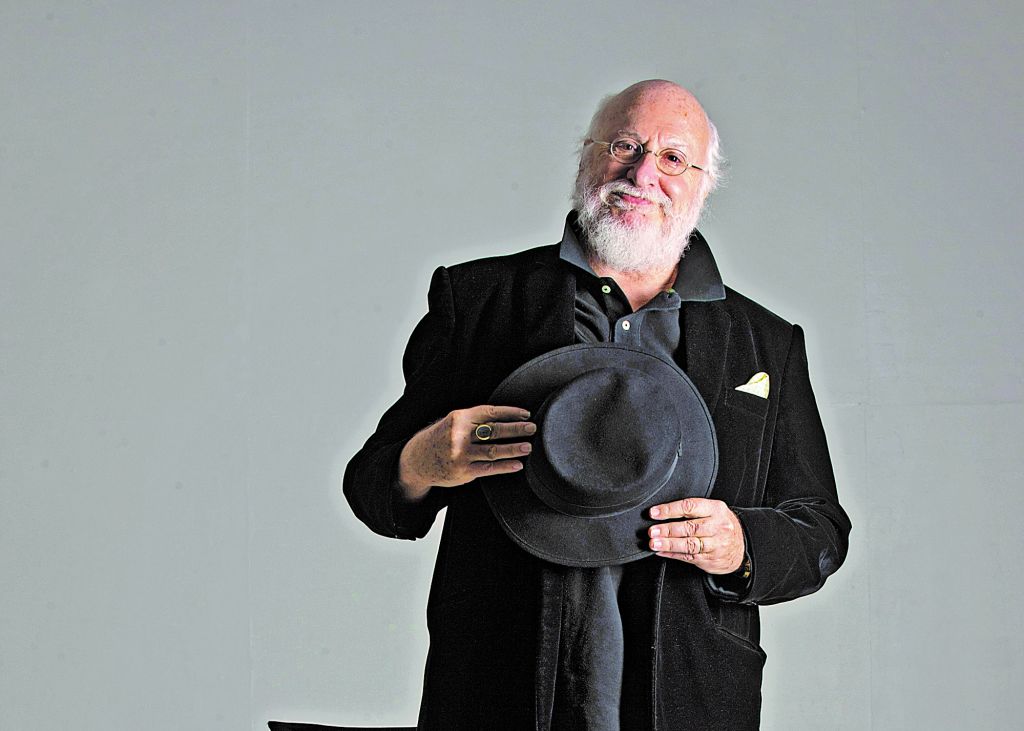 Διονύσης Σαββόπουλος: «Με παρασύρουν συχνά τα συναισθήματά μου»