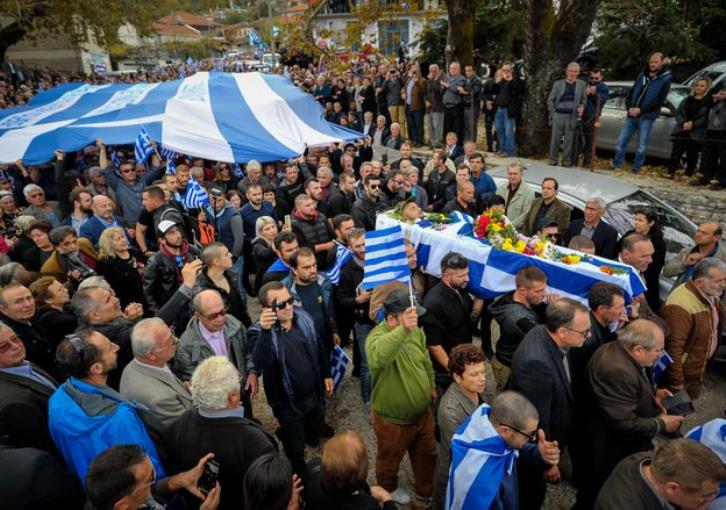 Ελεύθεροι μετά τις 3 τα ξημερώματα οι 12 προσαχθέντες μετά την κηδεία Κατσίφα