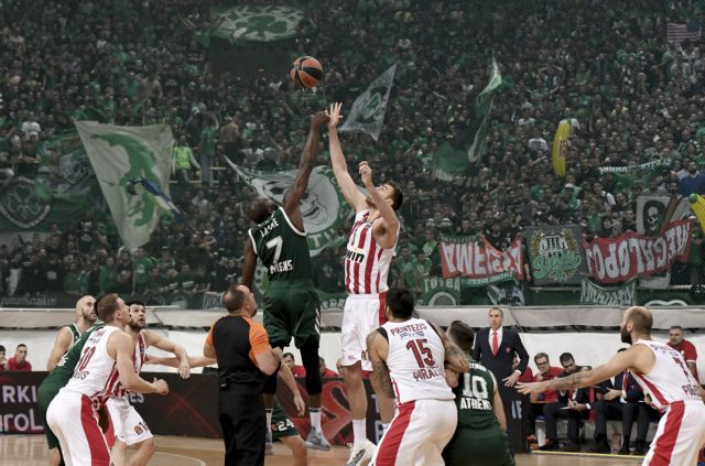 Με οδηγό τον Θανάση Αντετοκούνμπο ο Παναθηναϊκός «παρέσυρε» τον Ολυμπιακό