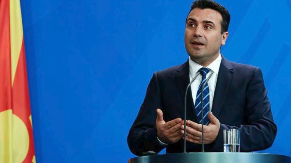 Ο Ζάεφ «ξανακοιτά» τις τροπολογίες για τη Συνταγματική Αναθεώρηση