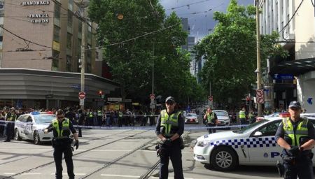 Μελβούρνη: Γνωστός στις υπηρεσίες πληροφοριών ο δράστης της επίθεσης με μαχαίρι