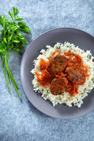 Κεφτεδάκια με σάλτσα στον φούρνο