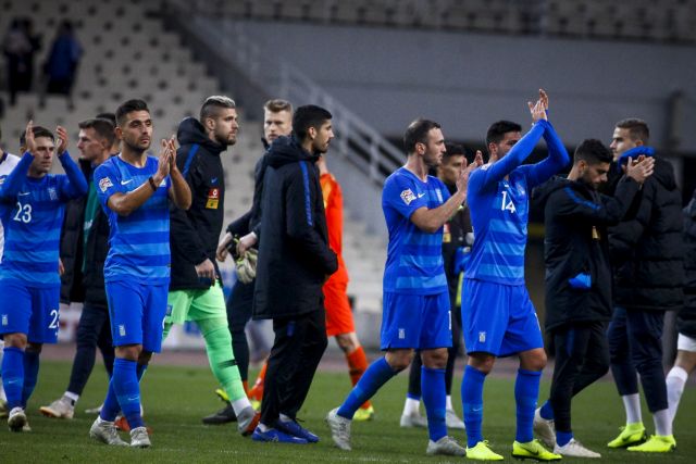 Κέρδισε σε διάθεση, έχασε την πρωτιά η Εθνική